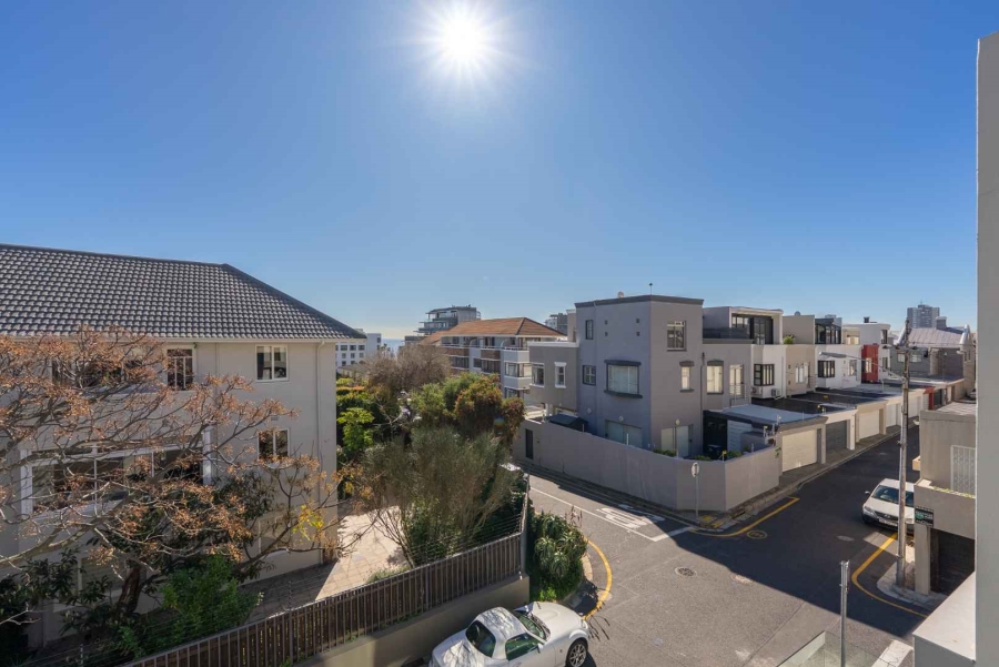 4 Bedroom Property for Sale in Bantry Bay Western Cape